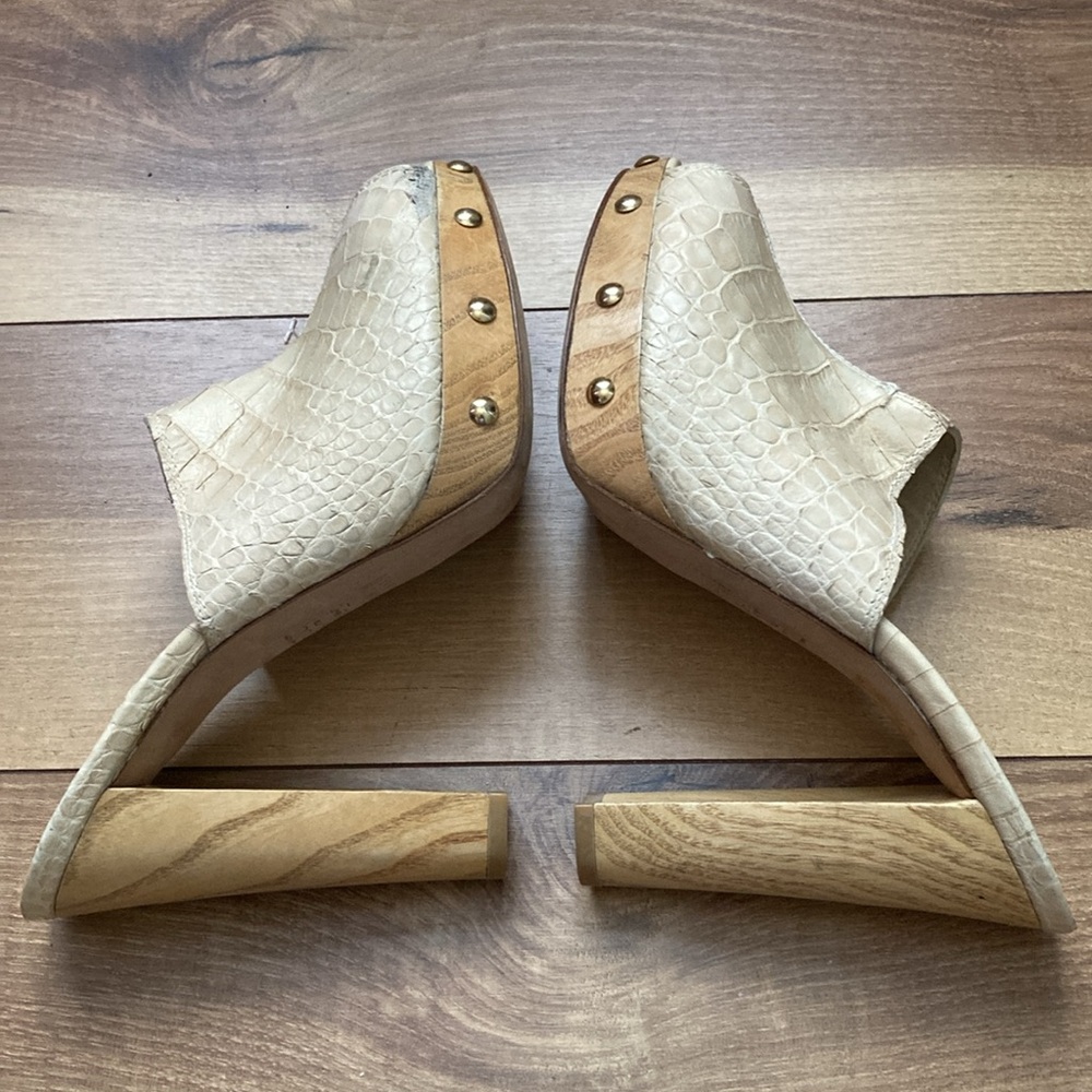 Stuart Weitzman Platform Heels - Picture 4 of 8